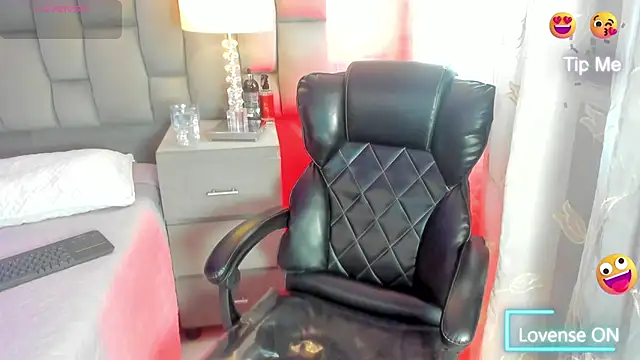 AliceStevens  online show from 25, 3, 2026