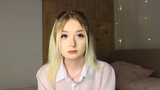 Snapshot of minigirl chatting on 26, 2, 2026 minigirl online show from 26, 2, 2026