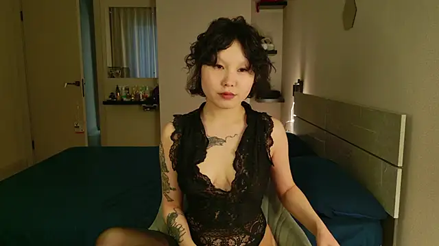 SamDevore online show from 17, 3, 2025