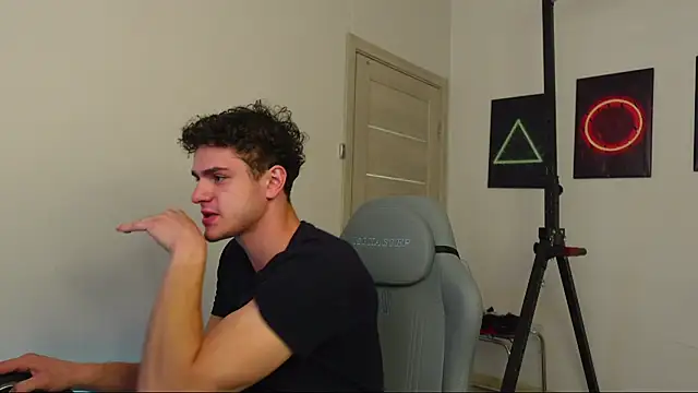 Brad Holloway online show from 4, 10, 2025