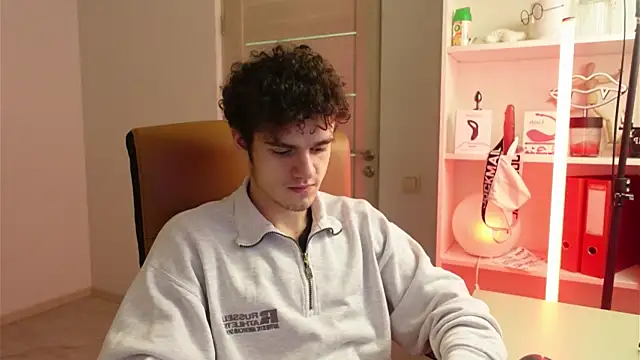 Snapshot of Brad_Holloway chatting on 4, 12, 2025 Brad Holloway online show from 4, 12, 2025