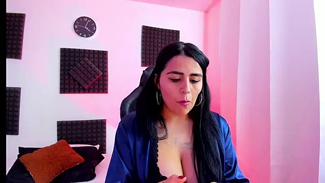 hannarusso online show from 8, 10, 2025