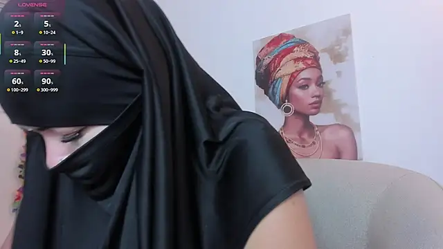 Layla arabelle online show from 13, 9, 2025