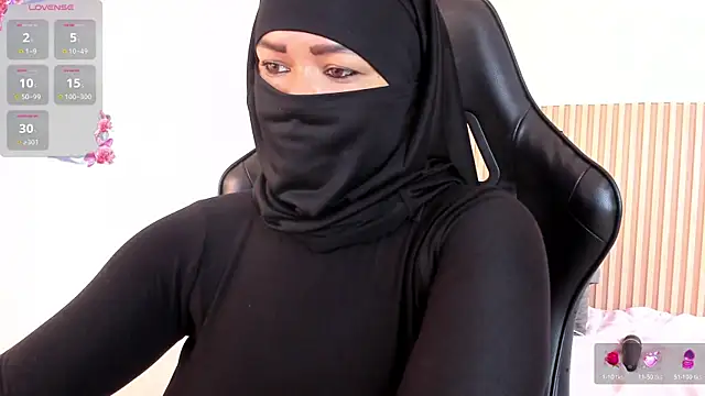 Layla arabelle online show from 28, 5, 2026