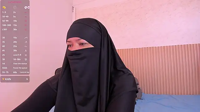 Snapshot of Layla_arabelle chatting on 4, 7, 2026 Layla arabelle online show from 4, 7, 2026