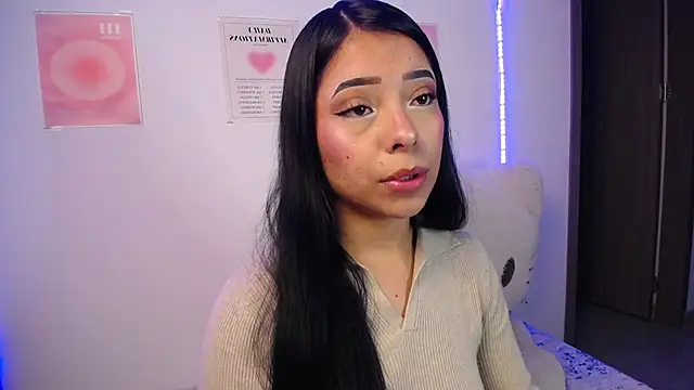 Snapshot of Emilybutterfly1 chatting on 3, 12, 2025 Emilybutterfly1 online show from 3, 12, 2025