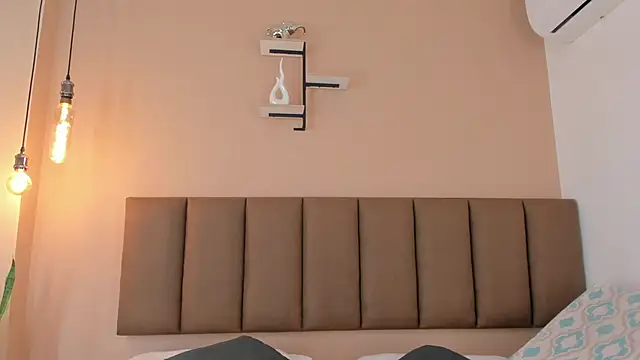 Snapshot of honeygray02 chatting on 7, 10, 2025 honeygray02 online show from 7, 10, 2025