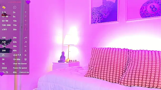 Valen ross  online show from 26, 2, 2026