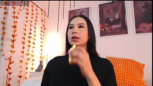 Valen ross  online show from 6, 10, 2025