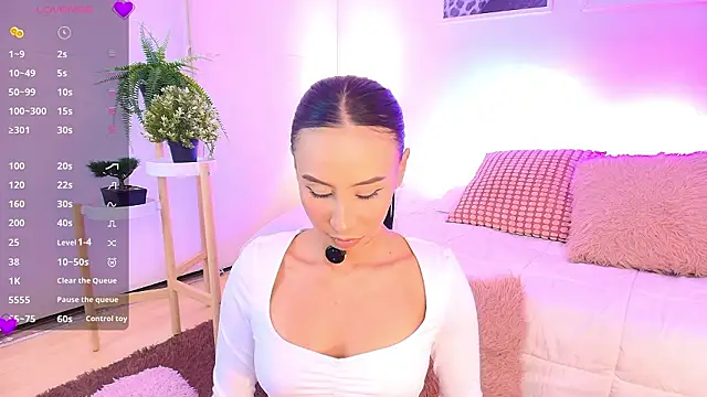 Valen ross  online show from 17, 3, 2026