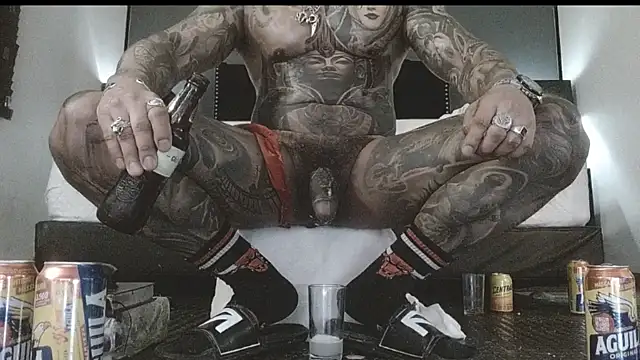 Snapshot of danilog515 chatting on 19, 10, 2025 danilog515 online show from 19, 10, 2025