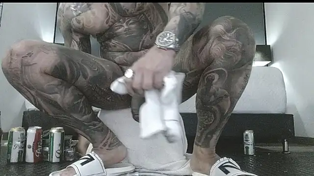 Snapshot of danilog515 chatting on 4, 11, 2025 danilog515 online show from 4, 11, 2025