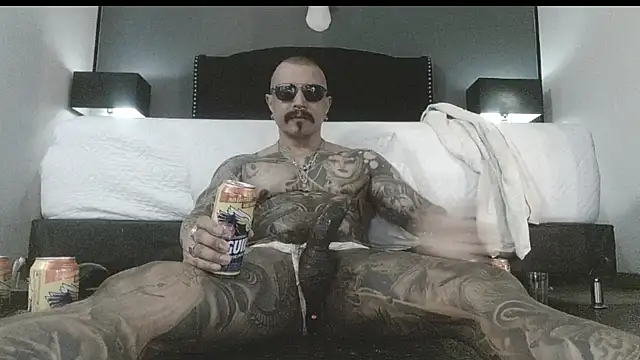 Snapshot of danilog515 chatting on 9, 11, 2025 danilog515 online show from 9, 11, 2025