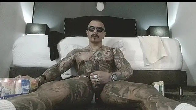 Snapshot of danilog515 chatting on 22, 11, 2025 danilog515 online show from 22, 11, 2025