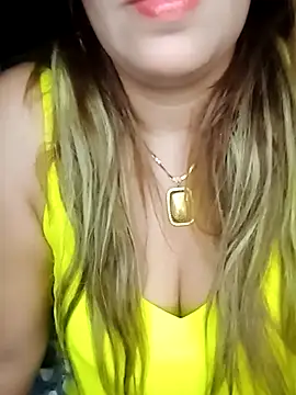 Snapshot of Maya-Moon chatting on 30, 10, 2025 Maya-Moon online show from 30, 10, 2025