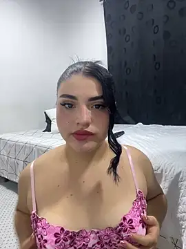 pareja curiosa19 online show from 14, 2, 2026