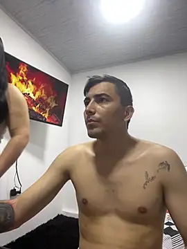 pareja curiosa19 online show from 10, 1, 2026