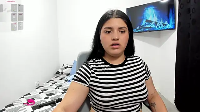 pareja curiosa19 online show from 5, 10, 2025