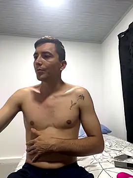 pareja curiosa19 online show from 21, 10, 2025