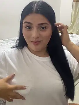 pareja curiosa19 online show from 23, 3, 2026