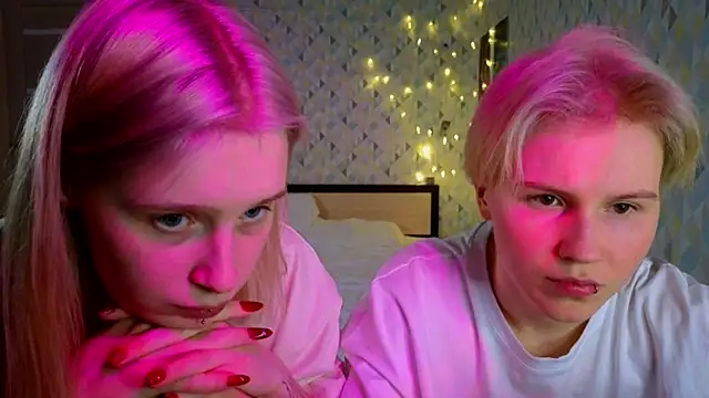 Snapshot of Tara_Lawson chatting on 9, 2, 2026 Tara Lawson online show from 9, 2, 2026