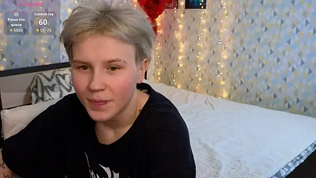 Snapshot of Tara_Lawson chatting on 18, 2, 2026 Tara Lawson online show from 18, 2, 2026