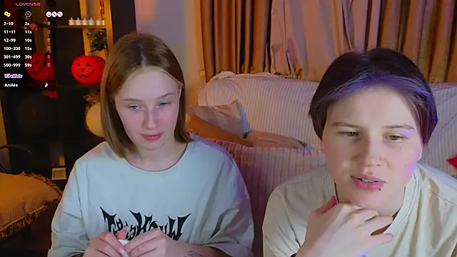 Snapshot of Tara_Lawson chatting on 8, 11, 2025 Tara Lawson online show from 8, 11, 2025