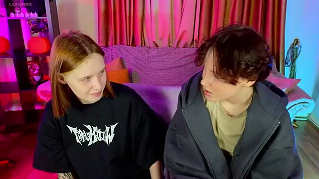 Snapshot of Tara_Lawson chatting on 22, 11, 2025 Tara Lawson online show from 22, 11, 2025