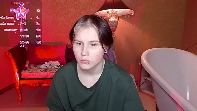 Snapshot of Tara_Lawson chatting on 30, 11, 2025 Tara Lawson online show from 30, 11, 2025