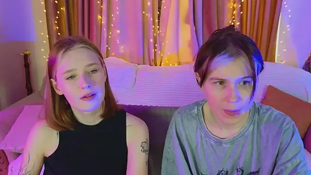 Snapshot of Tara_Lawson chatting on 14, 12, 2025 Tara Lawson online show from 14, 12, 2025