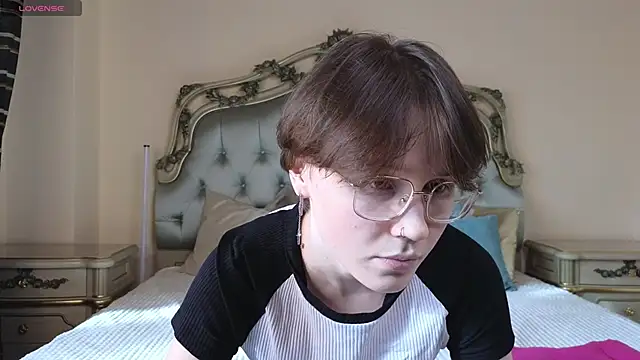 Snapshot of Tara_Lawson chatting on 23, 3, 2025 Tara Lawson online show from 23, 3, 2025