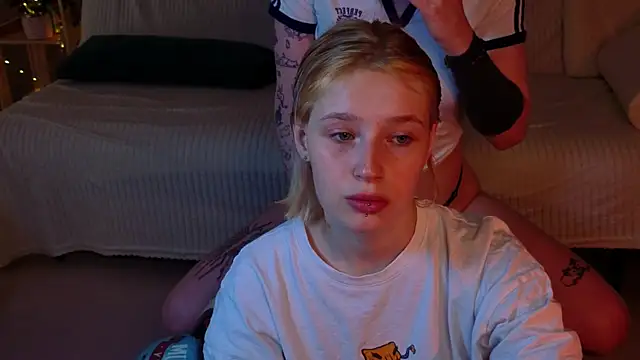 Snapshot of Tara_Lawson chatting on 17, 7, 2026 Tara Lawson online show from 17, 7, 2026