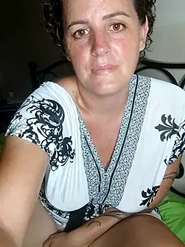 Snapshot of emiliemilf chatting on 22, 2, 2026 emiliemilf online show from 22, 2, 2026