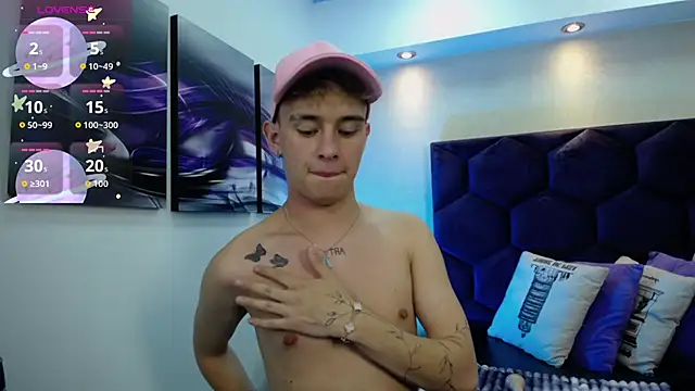 LiamWildx20 online show from 10, 9, 2025