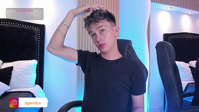 LiamWildx20 online show from 28, 5, 2026