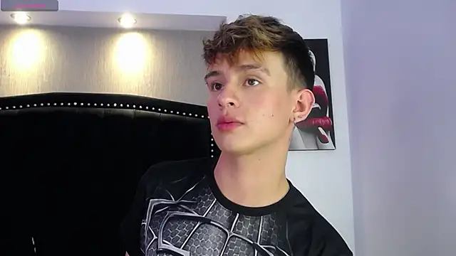 LiamWildx20 online show from 20, 3, 2026