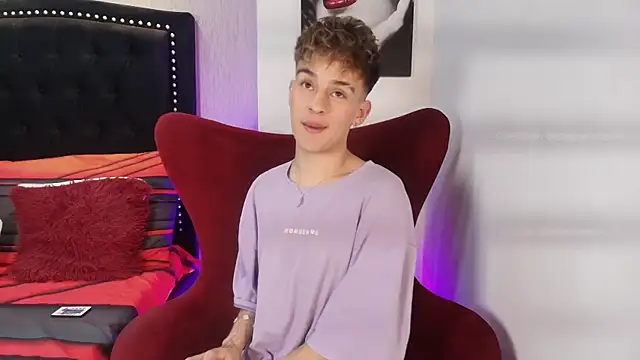 LiamWildx20 online show from 22, 9, 2025