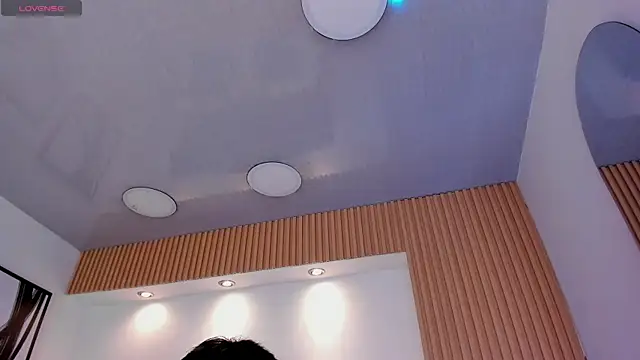 Snapshot of LiamWildx20 chatting on 5, 7, 2026 LiamWildx20 online show from 5, 7, 2026