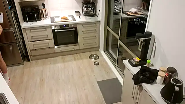 TAIZ69WORLD online show from 7, 10, 2025