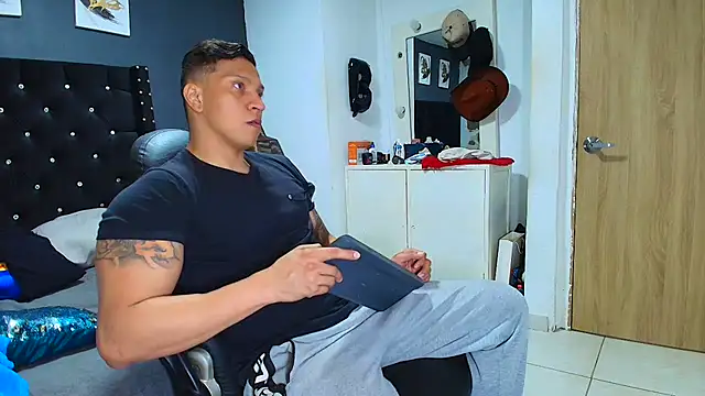 ethan dalton  online show from 26, 3, 2026