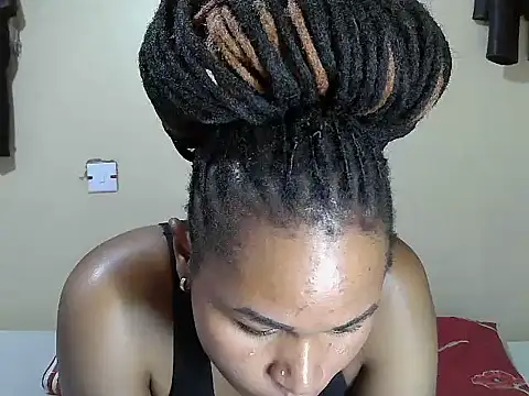 Creamy-Aisha online show from 25, 10, 2025