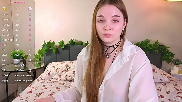 ConstanceHelms online show from 21, 12, 2025