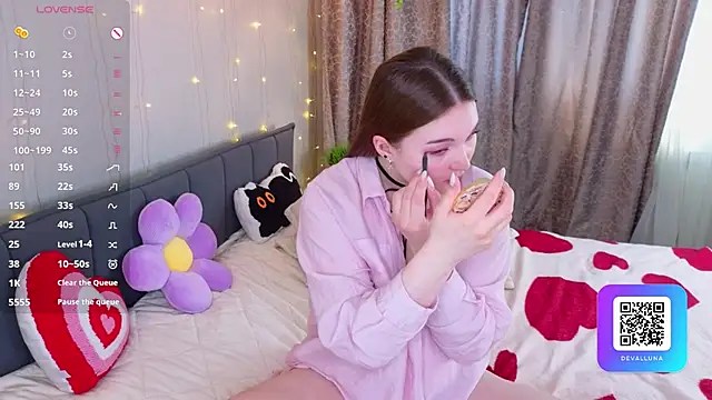 ConstanceHelms online show from 20, 3, 2026