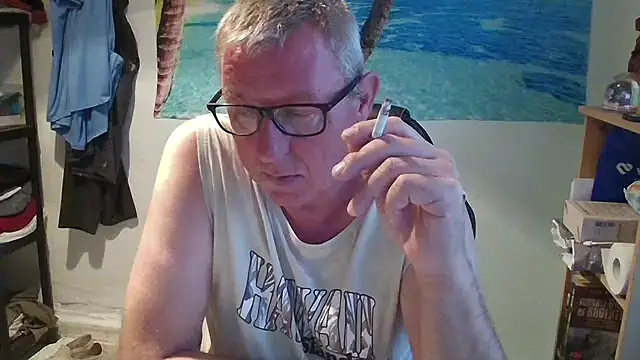 Snapshot of JamesBauer chatting on 4, 6, 2026 JamesBauer online show from 4, 6, 2026