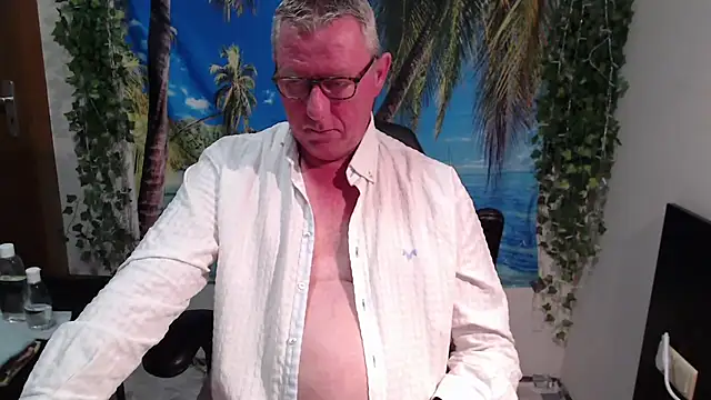 JamesBauer online show from 4, 12, 2025