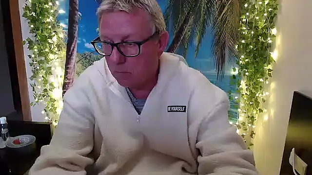 JamesBauer online show from 19, 11, 2025