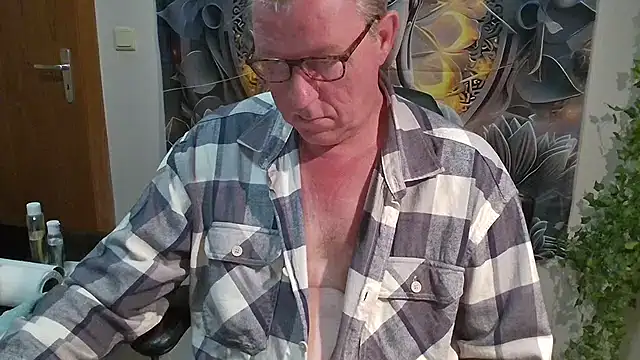 JamesBauer online show from 9, 11, 2025