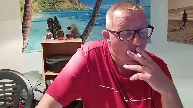 Snapshot of JamesBauer chatting on 2, 5, 2026 JamesBauer online show from 2, 5, 2026