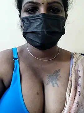 Snapshot of poojaa-rani chatting on 20, 3, 2025 poojaa-rani online show from 20, 3, 2025