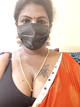 Snapshot of poojaa-rani chatting on 19, 3, 2025 poojaa-rani online show from 19, 3, 2025